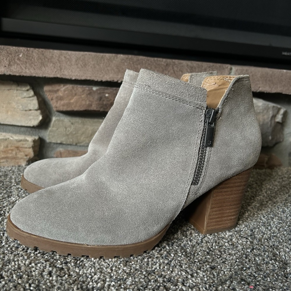 Lucky Brand Suede Side-Zip Boots‎ - Women's 8 - Tan Gray Light Tone 3" Heel